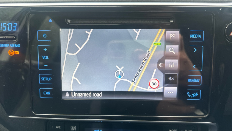 Toyota Auris 1.8 Hybrid Icon Tech TSS 5dr CVT Hybrid Estate